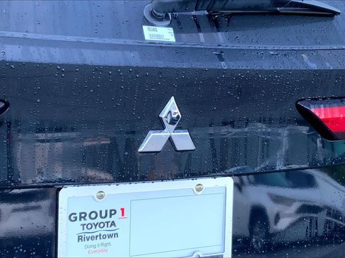 Used 2023 Mitsubishi Outlander ES FWD image 18