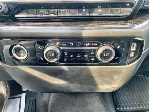 Certified 2024 Chevrolet Silverado 1500 LT AWD/4WD image 17