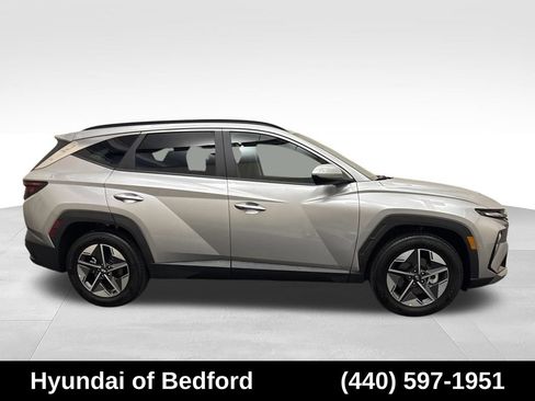 Used 2026 Hyundai Tucson SEL FWD image 4
