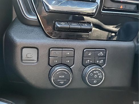 Used 2024 Chevrolet Silverado 3500 LTZ w/ LTZ Plus Package AWD/4WD image 21