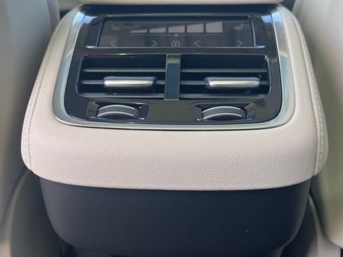 New 2026 Volvo XC90 B6 Ultra w/ Protection Package image 23