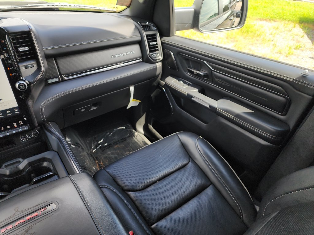 Used 2022 RAM 1500 Limited w/ (RED) Edition RWD image 19