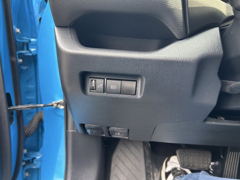 Used 2020 Toyota RAV4 LE w/ All Weather Liner Package AWD/4WD image 18