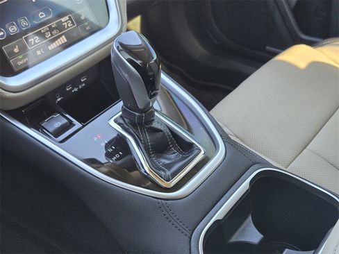 Used 2022 Subaru Outback Limited image 9