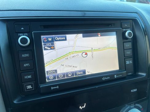 Used 2016 Toyota Sequoia Platinum image 23