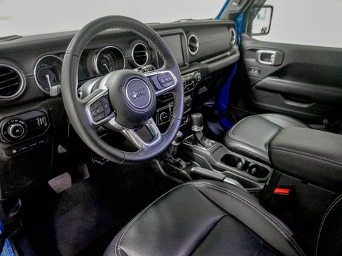 Used 2023 Jeep Wrangler Unlimited Sahara w/ Cold Weather Group AWD/4WD image 20
