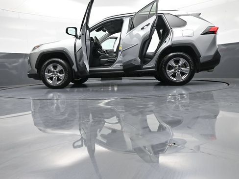 Certified 2022 Toyota RAV4 LE AWD/4WD image 48