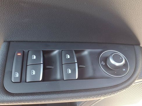 New 2025 Alfa Romeo Giulia w/ Driving Assist Package RWD image 7