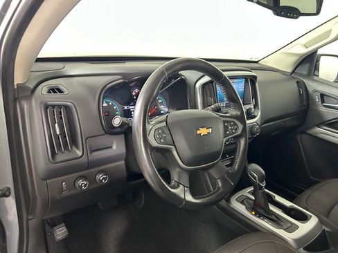 Used 2022 Chevrolet Colorado LT w/ LT Convenience Package image 14