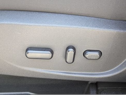 Used 2019 Ford Escape SE FWD image 20