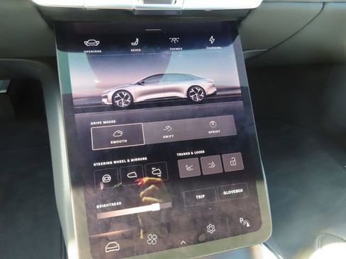Used 2025 Lucid Air Pure RWD image 34