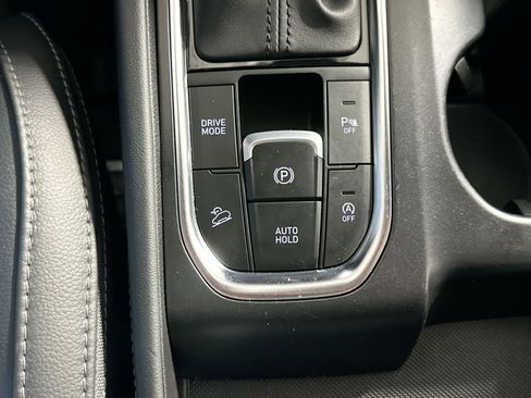 Used 2020 Hyundai Santa Fe SEL image 27