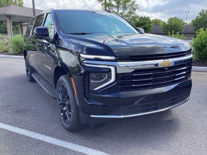 New 2025 Chevrolet Suburban LS w/ Max Trailering Package
