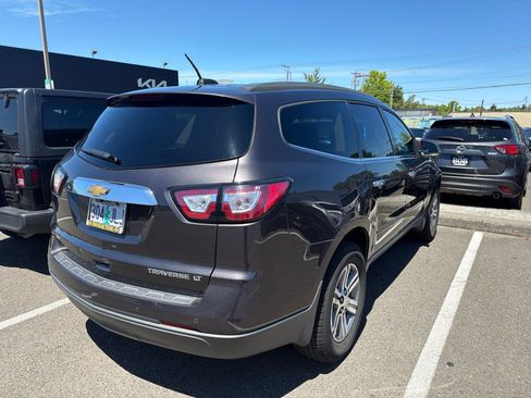 Used 2016 Chevrolet Traverse LT AWD/4WD image 4