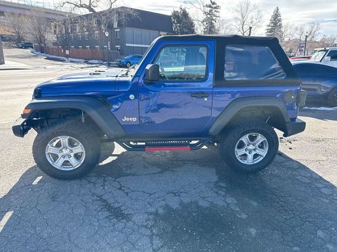 Used 2018 Jeep Wrangler Sport AWD/4WD image 4