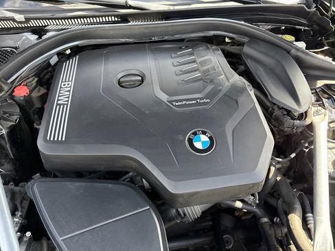 Used 2020 BMW 530i w/ Premium Package RWD image 10