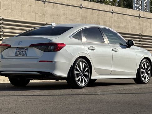 Certified 2022 Honda Civic EX image 8