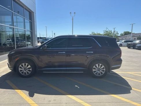 Used 2023 Hyundai Palisade SEL w/ Cargo Package AWD/4WD image 2