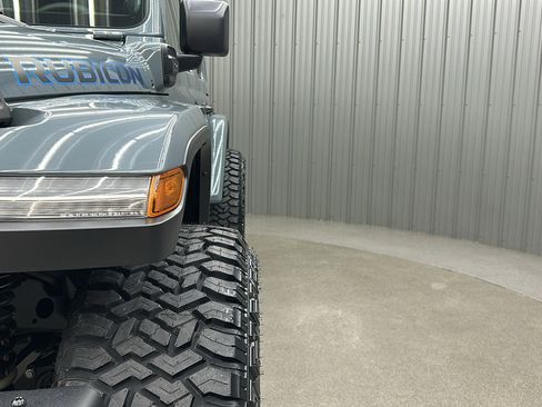 Used 2024 Jeep Wrangler Unlimited Rubicon 4xe image 16