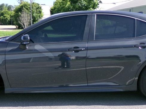Used 2025 Toyota Camry SE FWD image 2