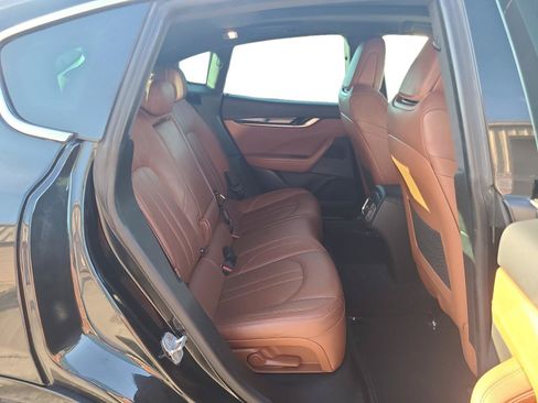 Used 2017 Maserati Levante w/ Sport Package AWD/4WD image 23