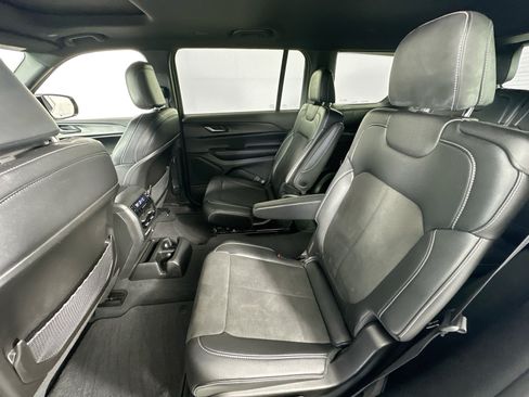 Used 2023 Jeep Grand Cherokee L Laredo RWD image 24