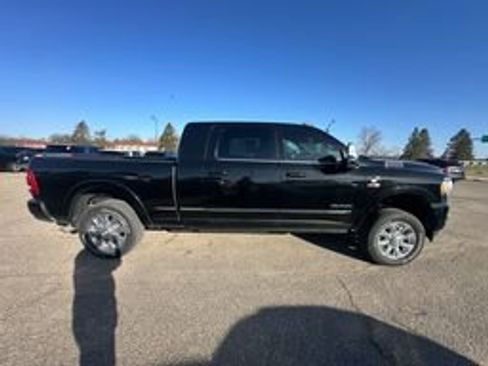 Used 2023 RAM 3500 Limited AWD/4WD image 14