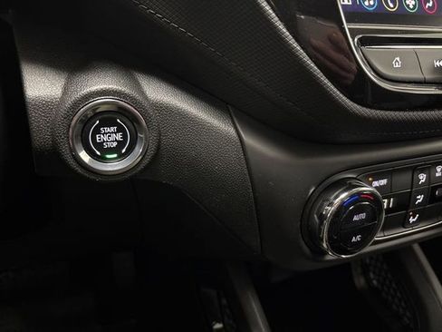 Used 2023 Chevrolet TrailBlazer LT w/ Convenience Package image 36