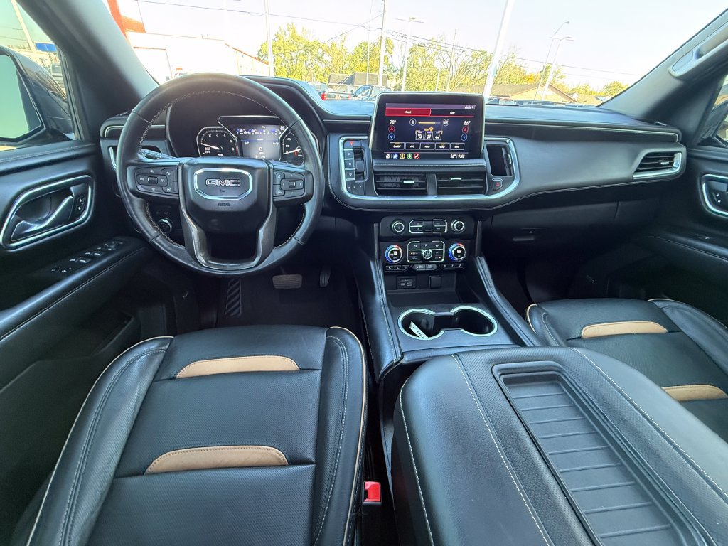 Used 2021 GMC Yukon AT4 w/ Technology Package AWD/4WD image 17