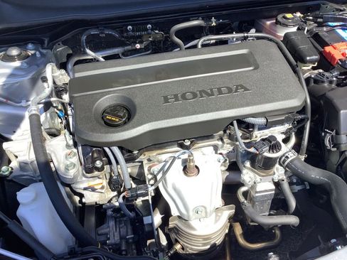 Used 2025 Honda Civic Sport image 9