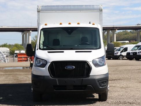Used 2022 Ford Transit 350 DRW RWD image 3