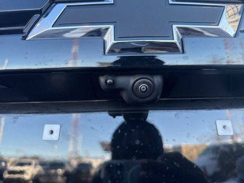 Used 2026 Chevrolet Traverse LT w/ Midnight/Sport Edition image 14