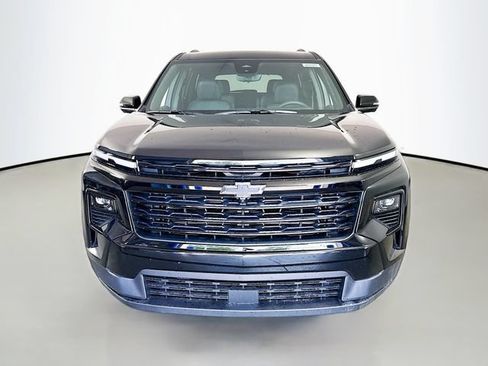 New 2026 Chevrolet Traverse LT w/ Midnight/Sport Edition AWD/4WD image 4