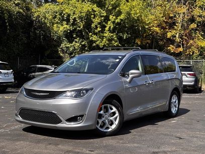 Used 2017 Chrysler Pacifica Touring-L
