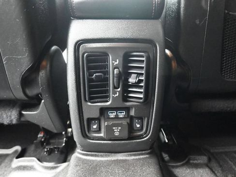 Used 2021 Dodge Durango R/T w/ Tow 'N Go Package AWD/4WD image 36