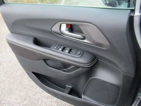 New 2026 Chrysler Voyager LX image 25