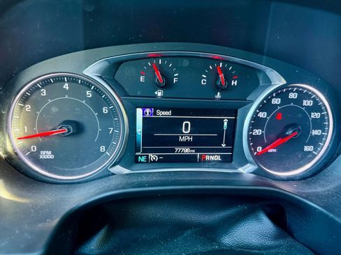 Used 2018 GMC Acadia SLE image 31