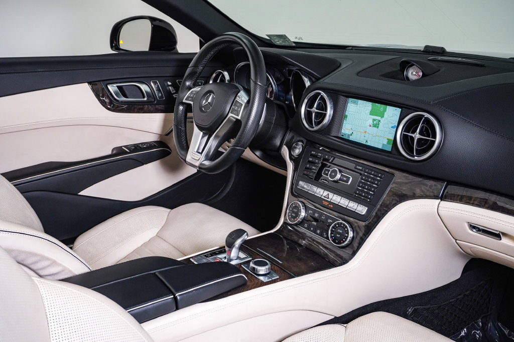 Used 2015 Mercedes-Benz SL 400 image 15