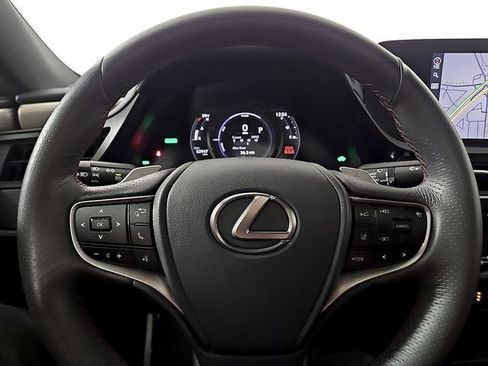 Certified 2022 Lexus ES 300h F Sport image 22