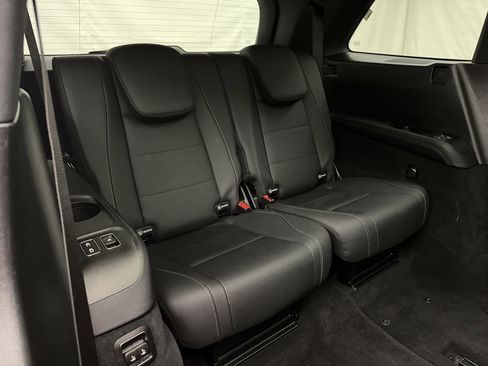 Used 2025 Mercedes-Benz GLS 450 4MATIC image 62