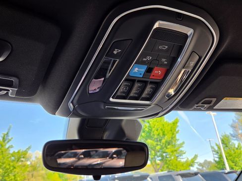 Used 2023 Jeep Grand Cherokee 4WD 4xe image 39