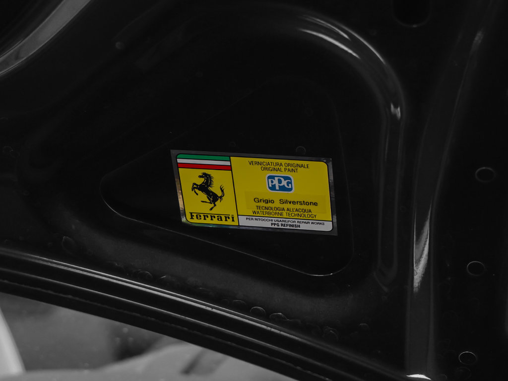 Used 2024 Ferrari Roma Spider RWD image 18
