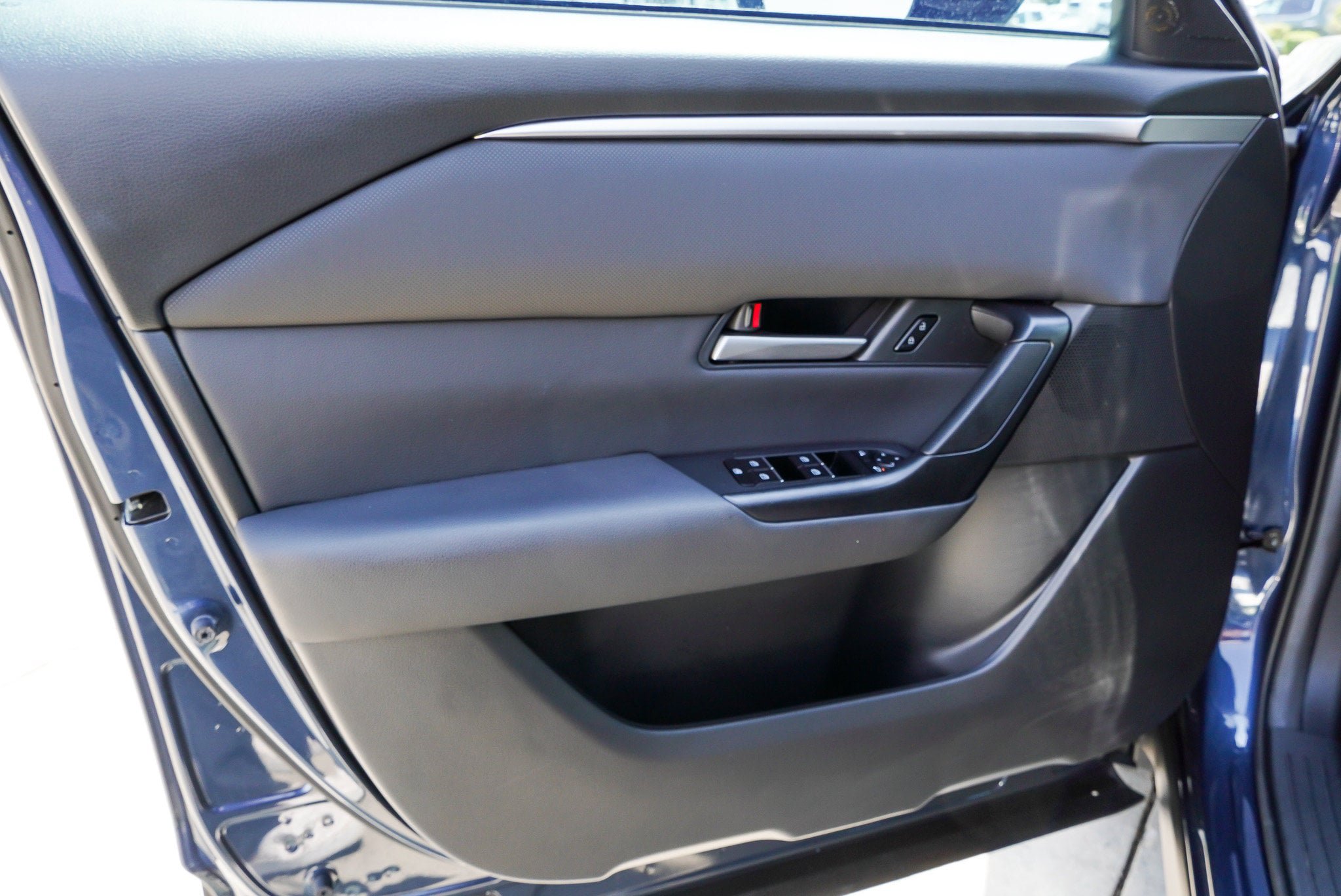 Used 2025 MAZDA CX-50 AWD 2.5 S w/ Weather Package image 22