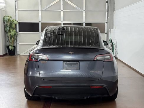 Used 2023 Tesla Model Y Performance AWD/4WD image 4