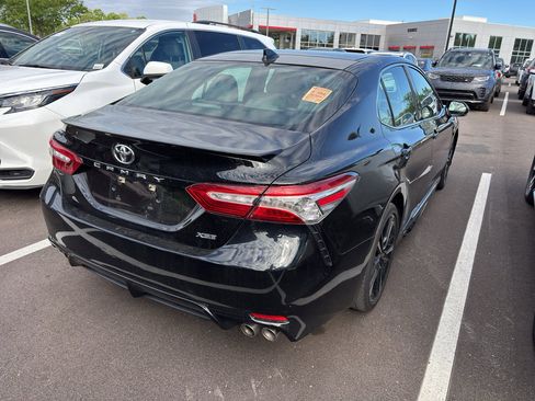 Used 2020 Toyota Camry XSE image 4