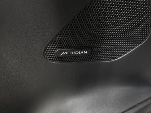 Used 2018 Jaguar F-PACE Prestige image 14