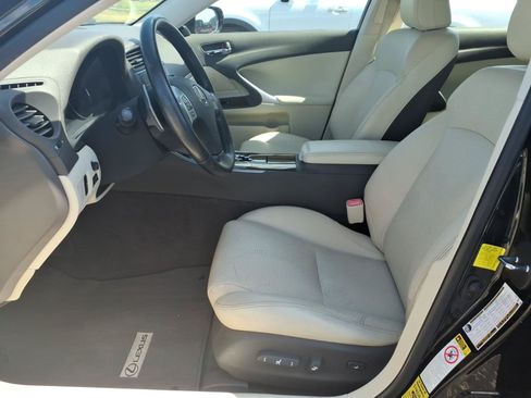 Used 2012 Lexus IS 250 w/ Premium Pkg Value Edition RWD image 12