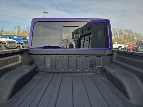 New 2026 Jeep Gladiator Sahara image 28