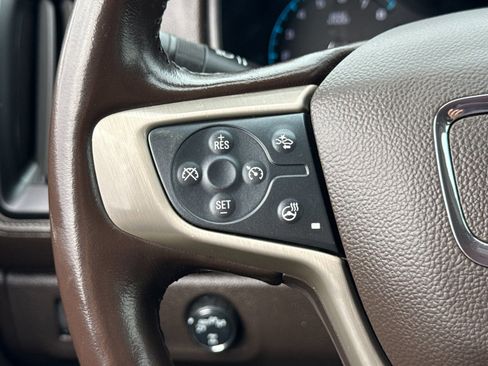 Used 2022 GMC Canyon Denali image 23