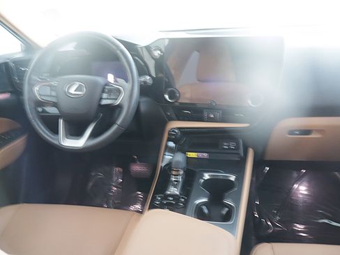 Used 2024 Lexus NX 350 AWD w/ Vision Package image 2